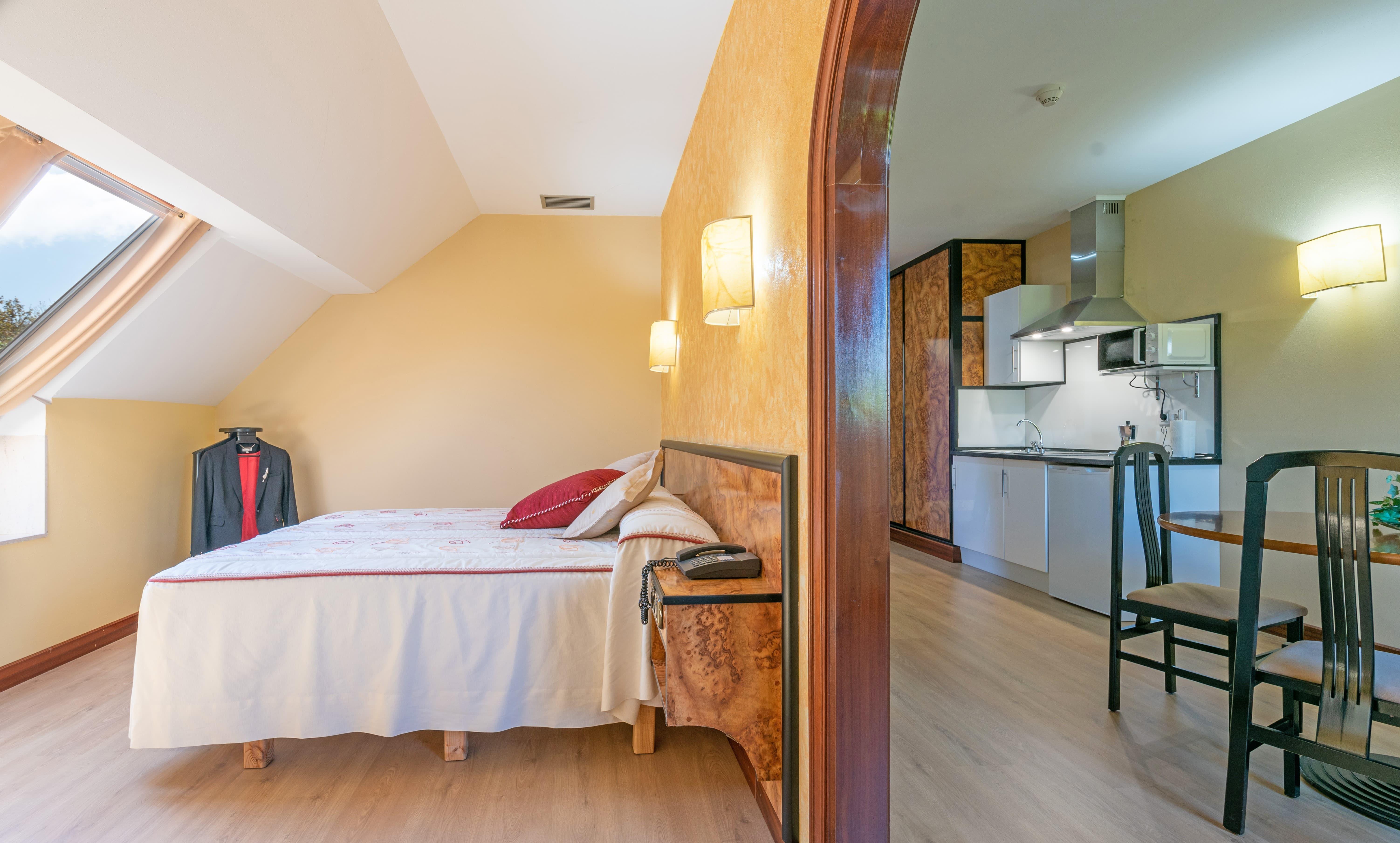 Castro Hotel 3*